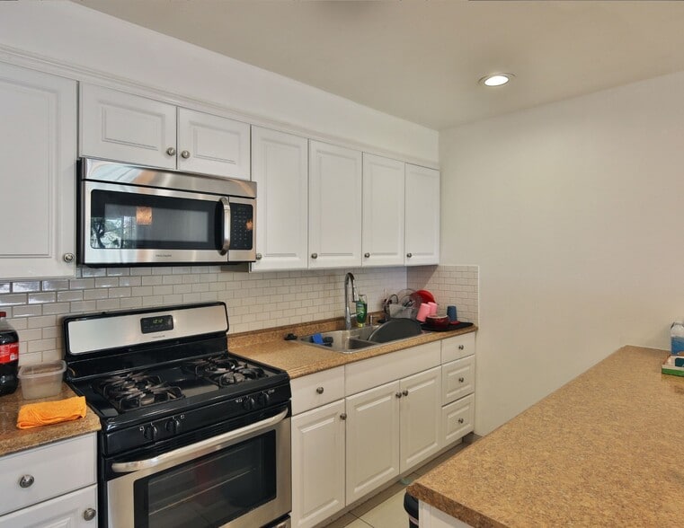 27700 Avenida Terrazo, Cathedral City, CA for sale - Building Photo - Image 3 of 28