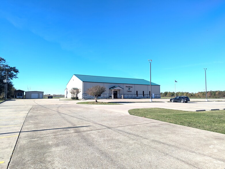 5315 N Twin City Hwy, Nederland, TX for sale - Primary Photo - Image 1 of 61