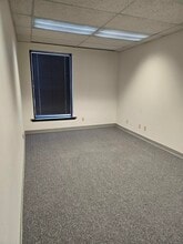4015 Belt Line Rd, Addison, TX for lease Interior Photo- Image 2 of 3