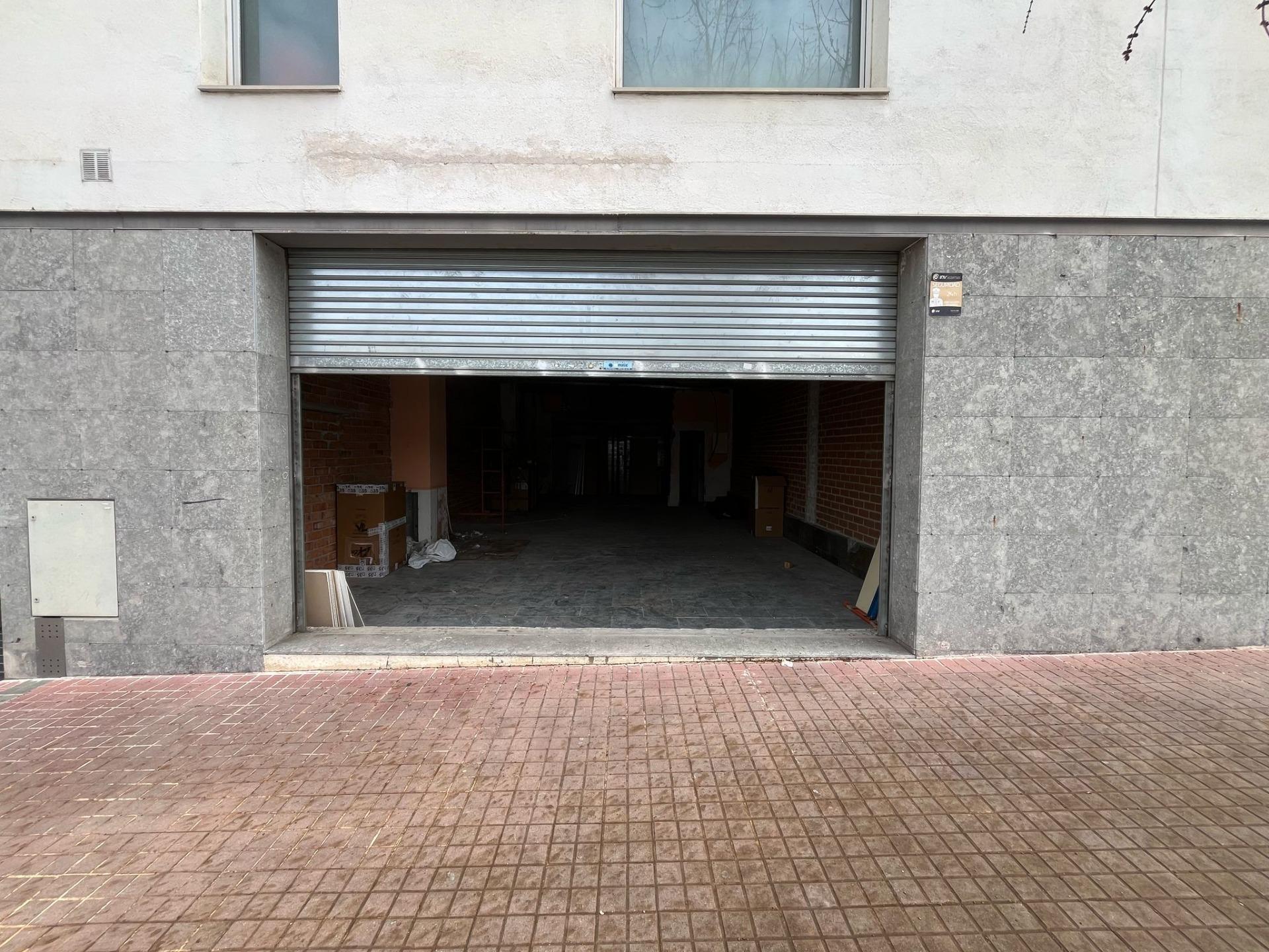 Retail in Igualada, Barcelona for lease Interior Photo- Image 1 of 12