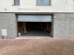 Retail in Igualada, Barcelona for lease Interior Photo- Image 1 of 12