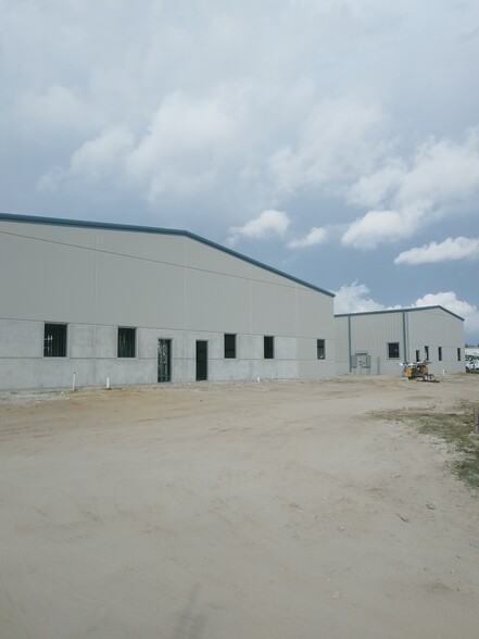 3350 Palm Ave, Fort Myers, FL for lease - Building Photo - Image 3 of 13