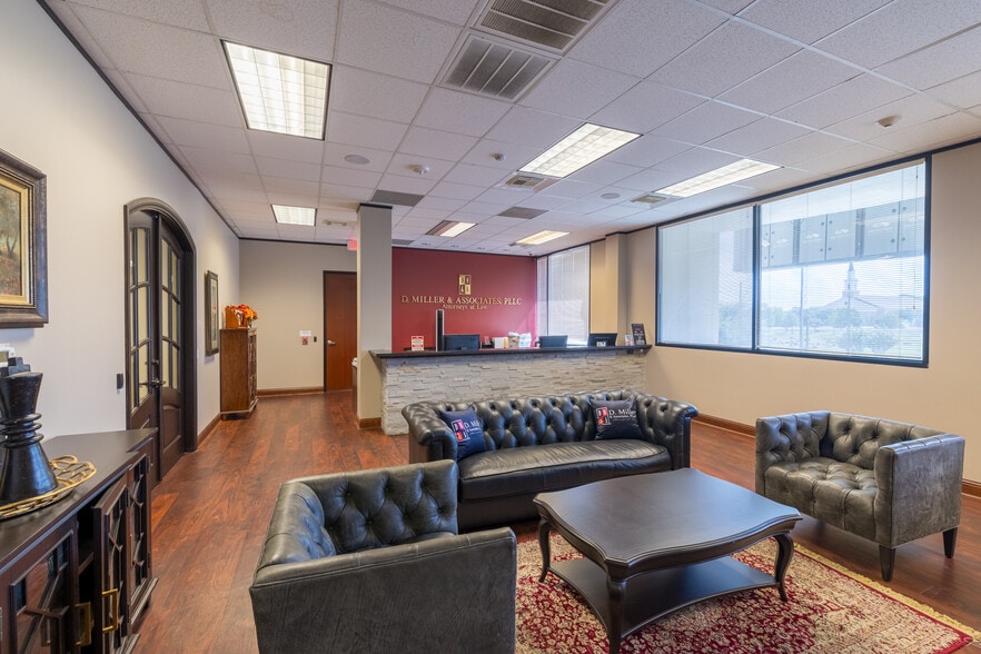 2610 W Sam Houston Pky S, Houston, TX for sale - Interior Photo - Image 3 of 7