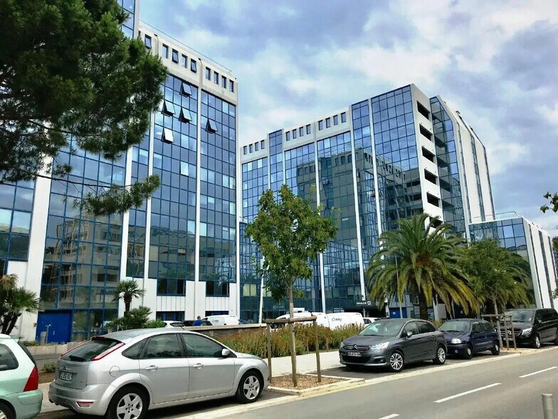 Office in Nice for lease - Building Photo - Image 2 of 10