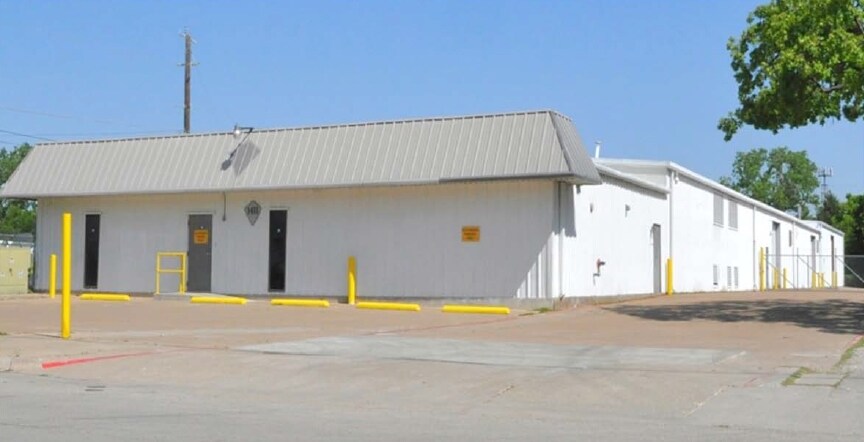 1411 Perry St, Irving, TX for sale - Building Photo - Image 1 of 1