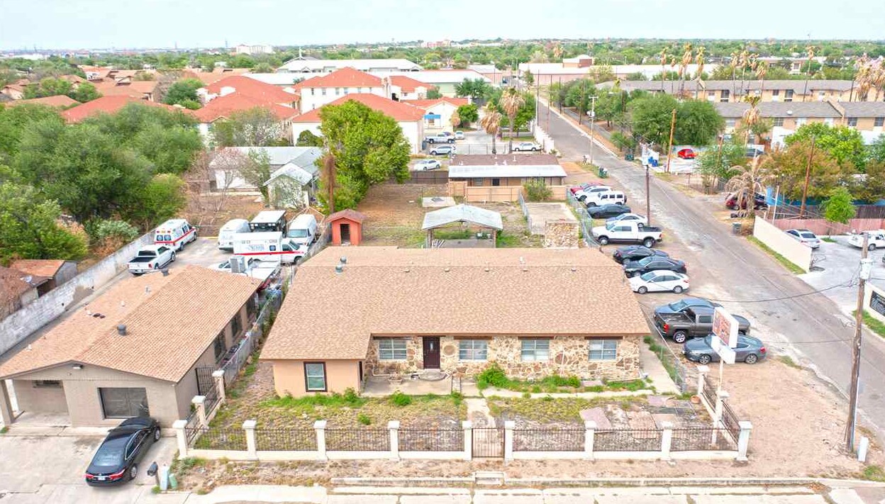 220 E Calton Rd, Laredo, TX for sale Building Photo- Image 1 of 1
