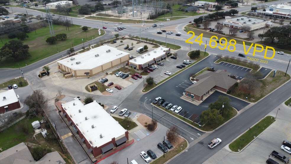 2851 N Main St, Belton, TX for lease - Building Photo - Image 2 of 10