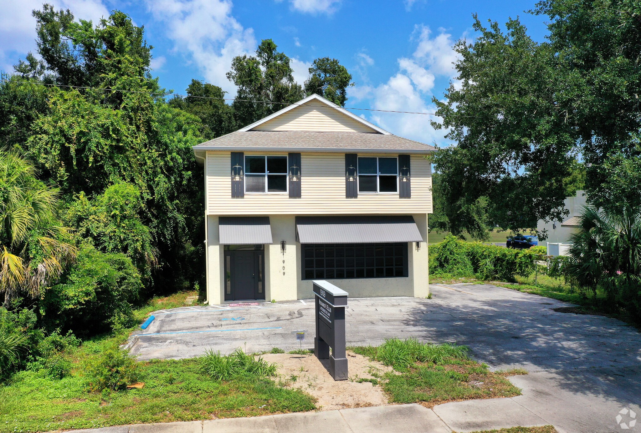 1909 E Manatee Ave, Bradenton, FL for sale Primary Photo- Image 1 of 1