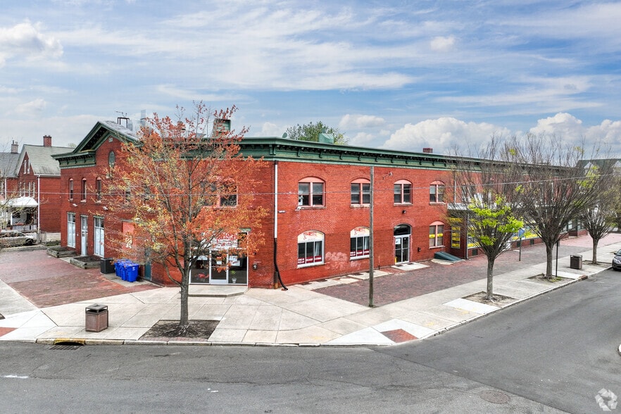 45-49 Main St, Roebling, NJ for lease - Building Photo - Image 1 of 10