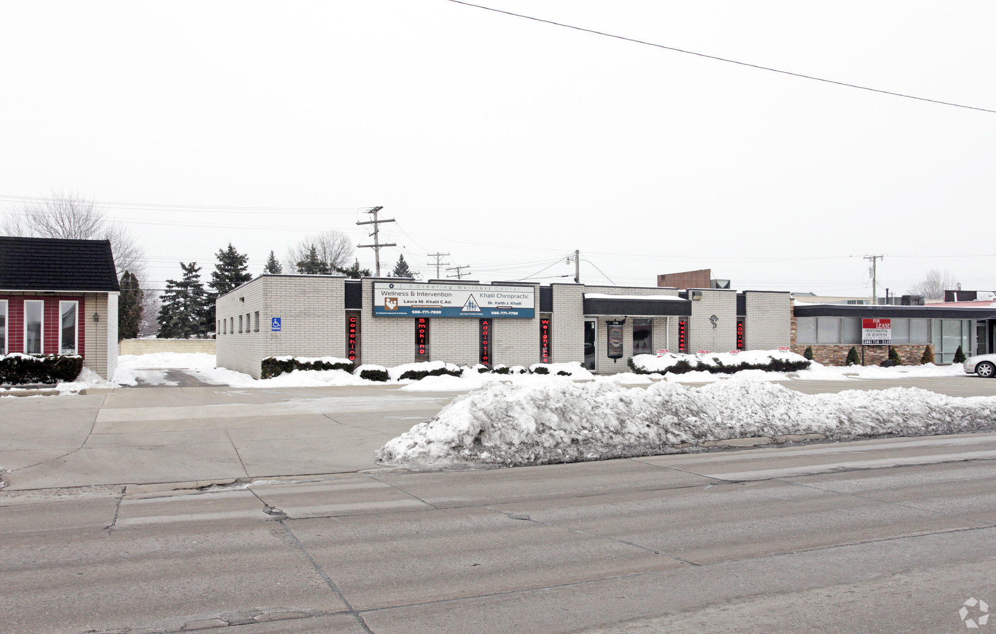 22790 Kelly Rd, Eastpointe, MI for sale Primary Photo- Image 1 of 3