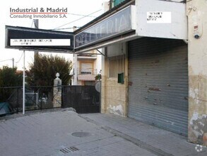 Retail in Campo Real, MAD for lease Interior Photo- Image 1 of 4