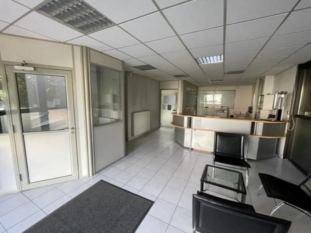 Location Entrepôt 145 m² à 600 m² - Photo 1