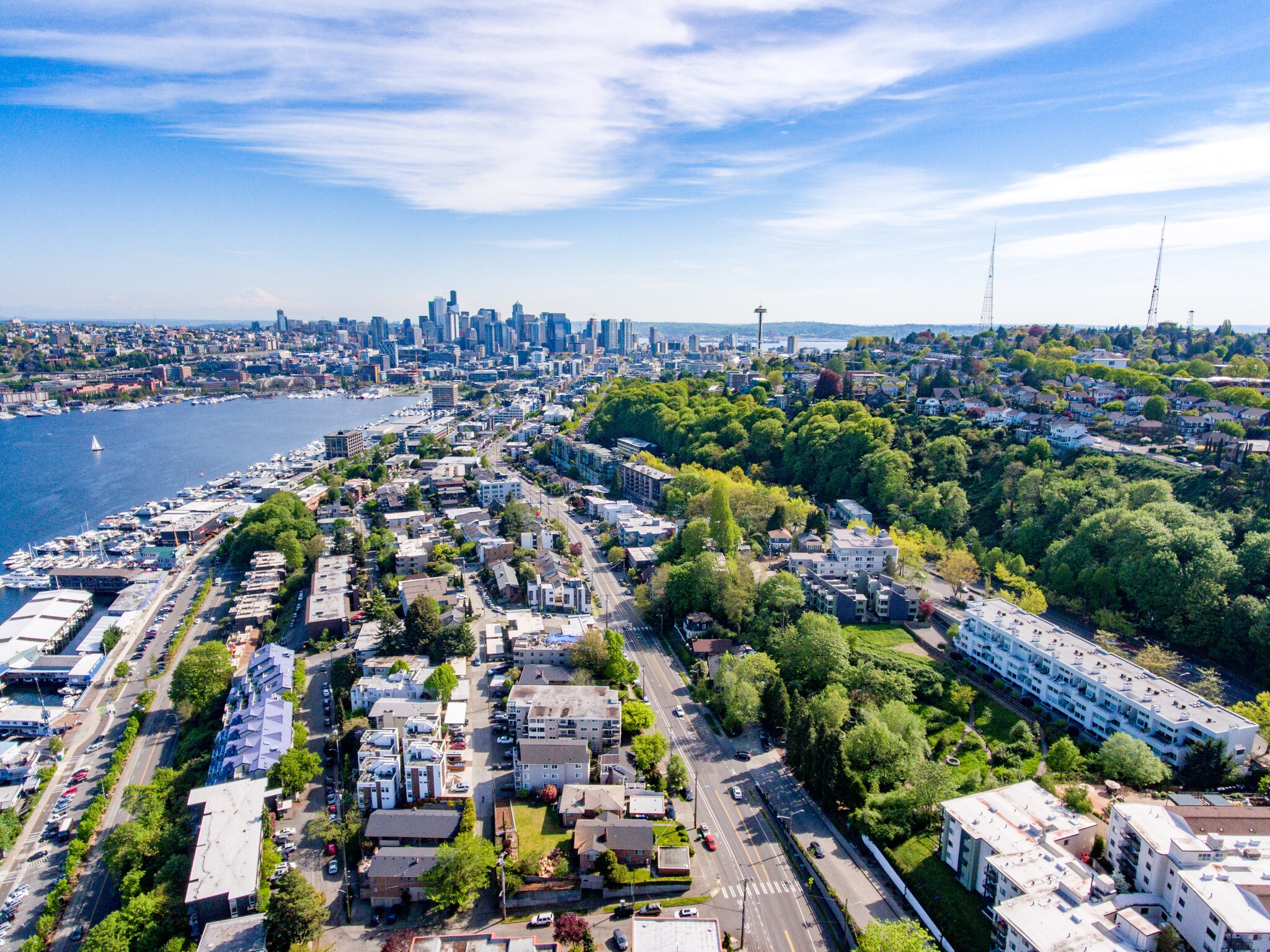 2121 Aurora Ave N, Seattle, WA for sale Primary Photo- Image 1 of 5