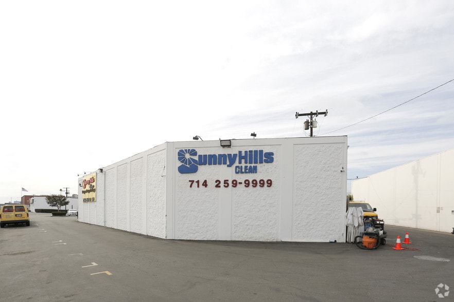 1969-1999 Ritchey St, Santa Ana, CA for lease - Building Photo - Image 2 of 6