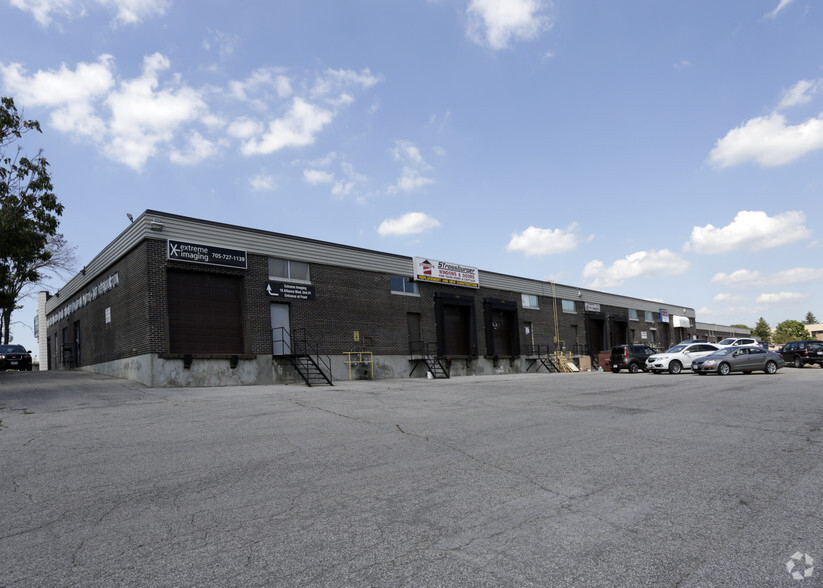 18 Alliance Blvd, Barrie, ON for lease - Building Photo - Image 2 of 5