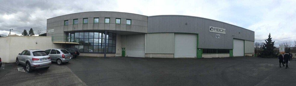 Industrial in Jassans-Riottier for lease - Building Photo - Image 2 of 8