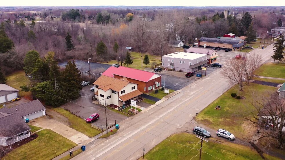 258 W Main St, Mayville, MI 48744