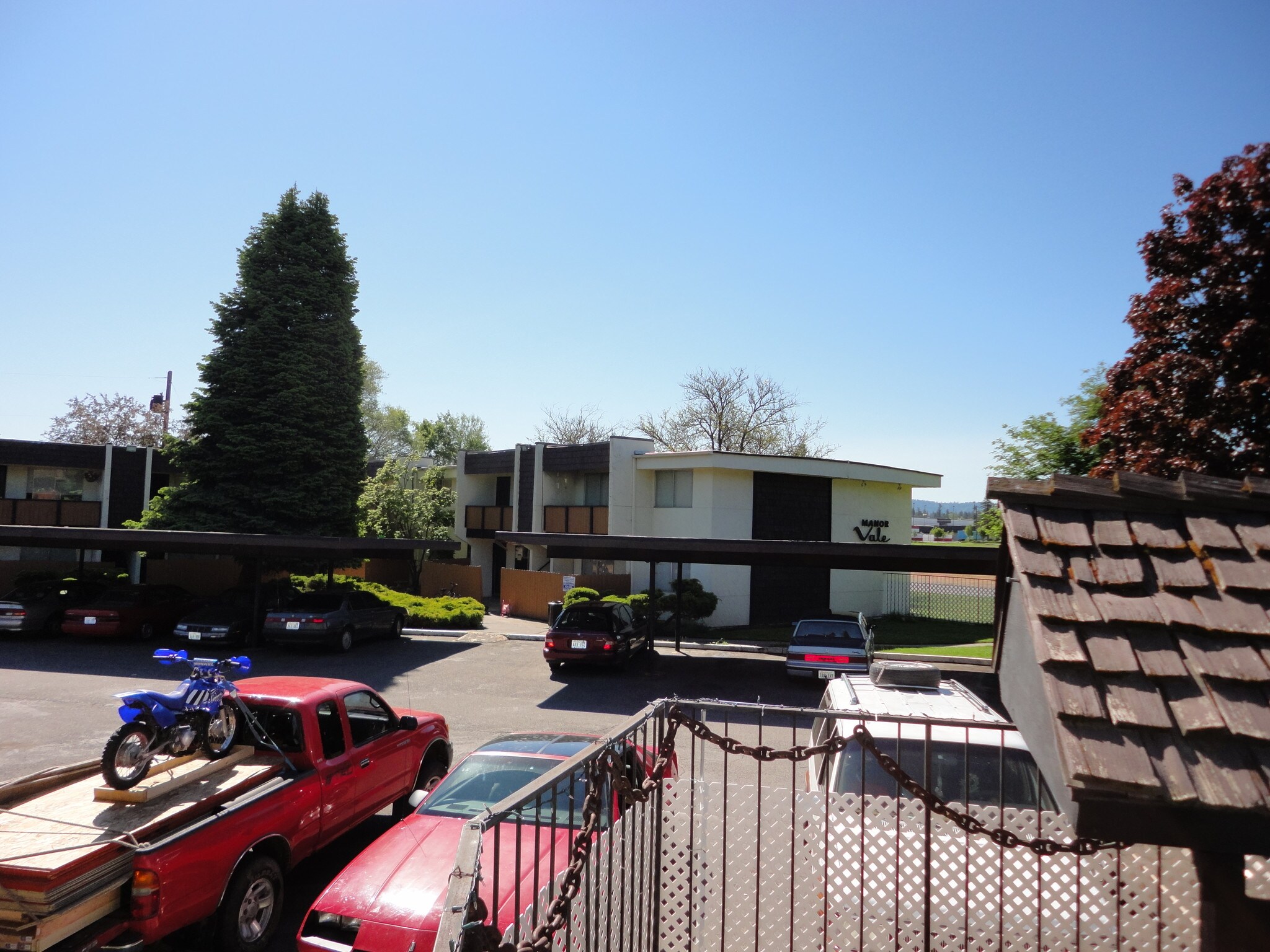 10101 E Main Ave, Spokane, WA 99206 Manor Vale Apartments