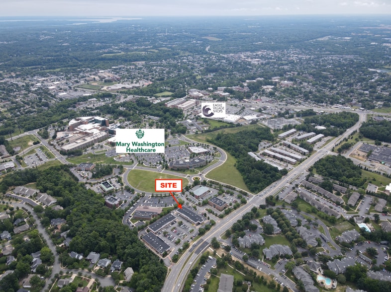 2521-2537 Cowan Blvd, Fredericksburg, VA for sale - Building Photo - Image 2 of 18