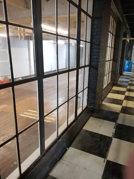 2 Mill St, Cornwall, NY for sale - Interior Photo - Image 2 of 8