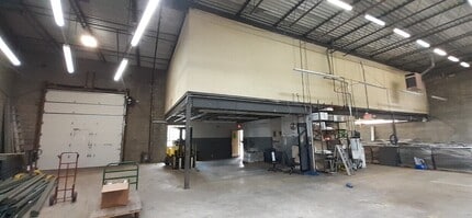 279 Huyler St, South Hackensack, NJ for lease Interior Photo- Image 2 of 3