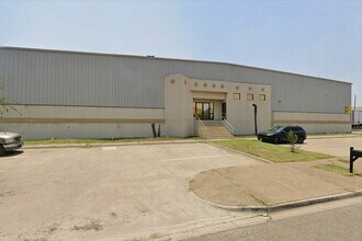 307 Grand Central Blvd, Laredo, TX for lease Building Photo- Image 1 of 1