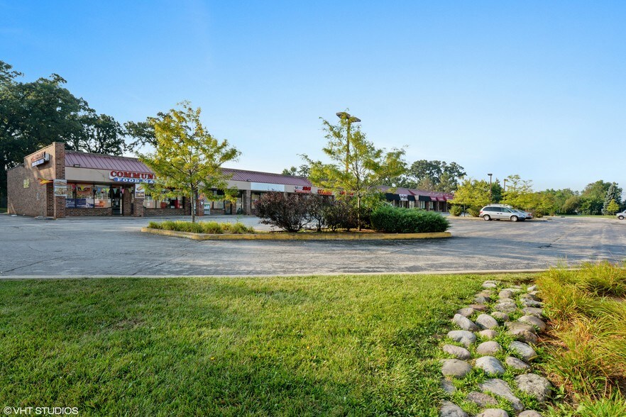 23632391 N Hicks Rd, Palatine, IL 60074