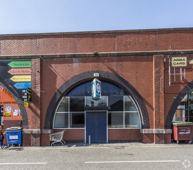Crown St, Warrington for lease - Primary Photo - Image 1 of 1