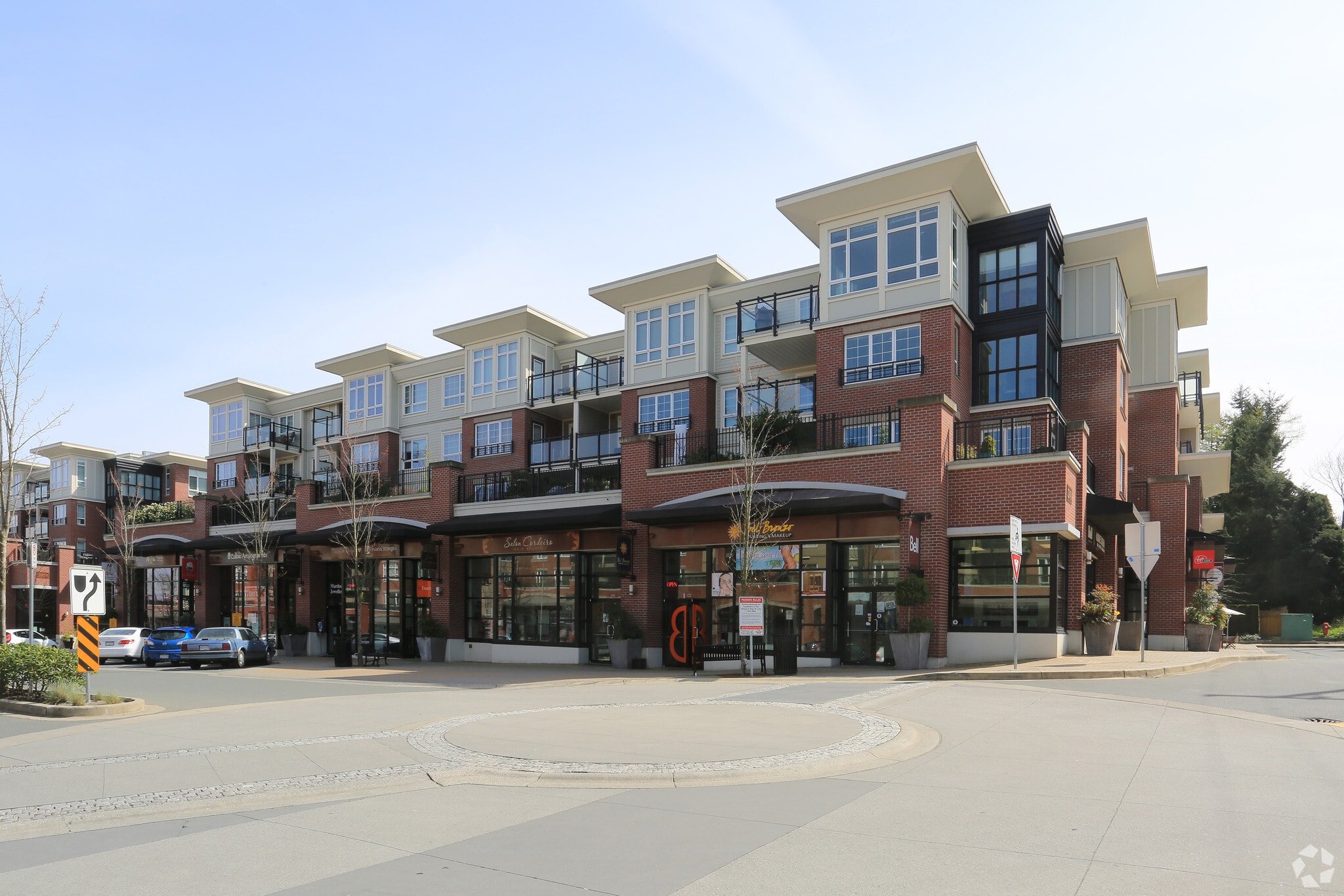 2950 King George Blvd, Surrey, BC for sale Primary Photo- Image 1 of 1