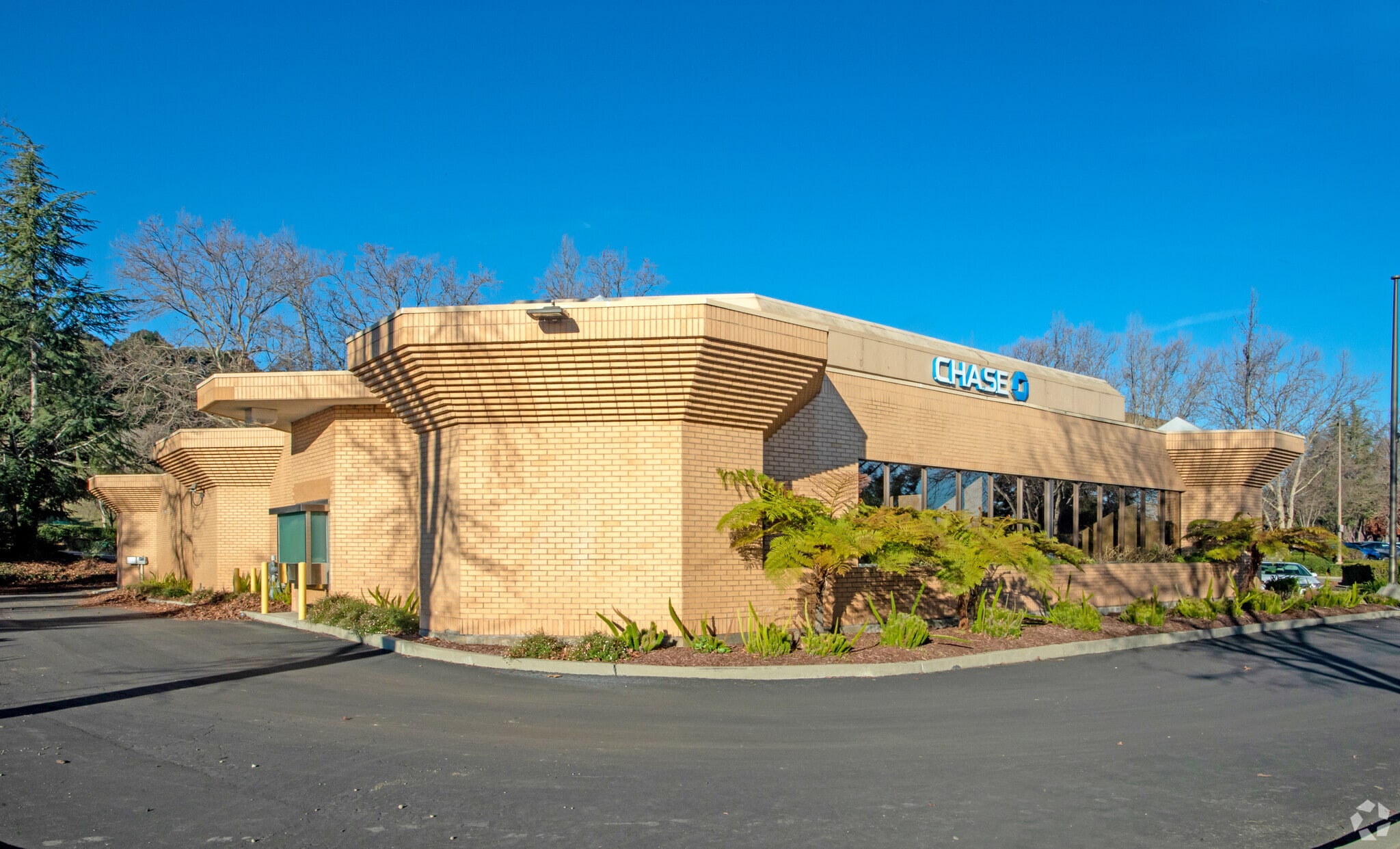 5800 Stoneridge Mall Rd, Pleasanton, CA for sale Primary Photo- Image 1 of 13