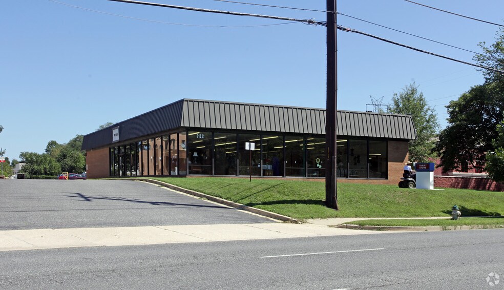 716 Ritchie Rd, Capitol Heights, MD 20743