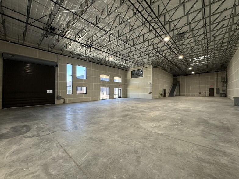 5260 Sunset Rd, Las Vegas, NV for sale - Building Photo - Image 2 of 5