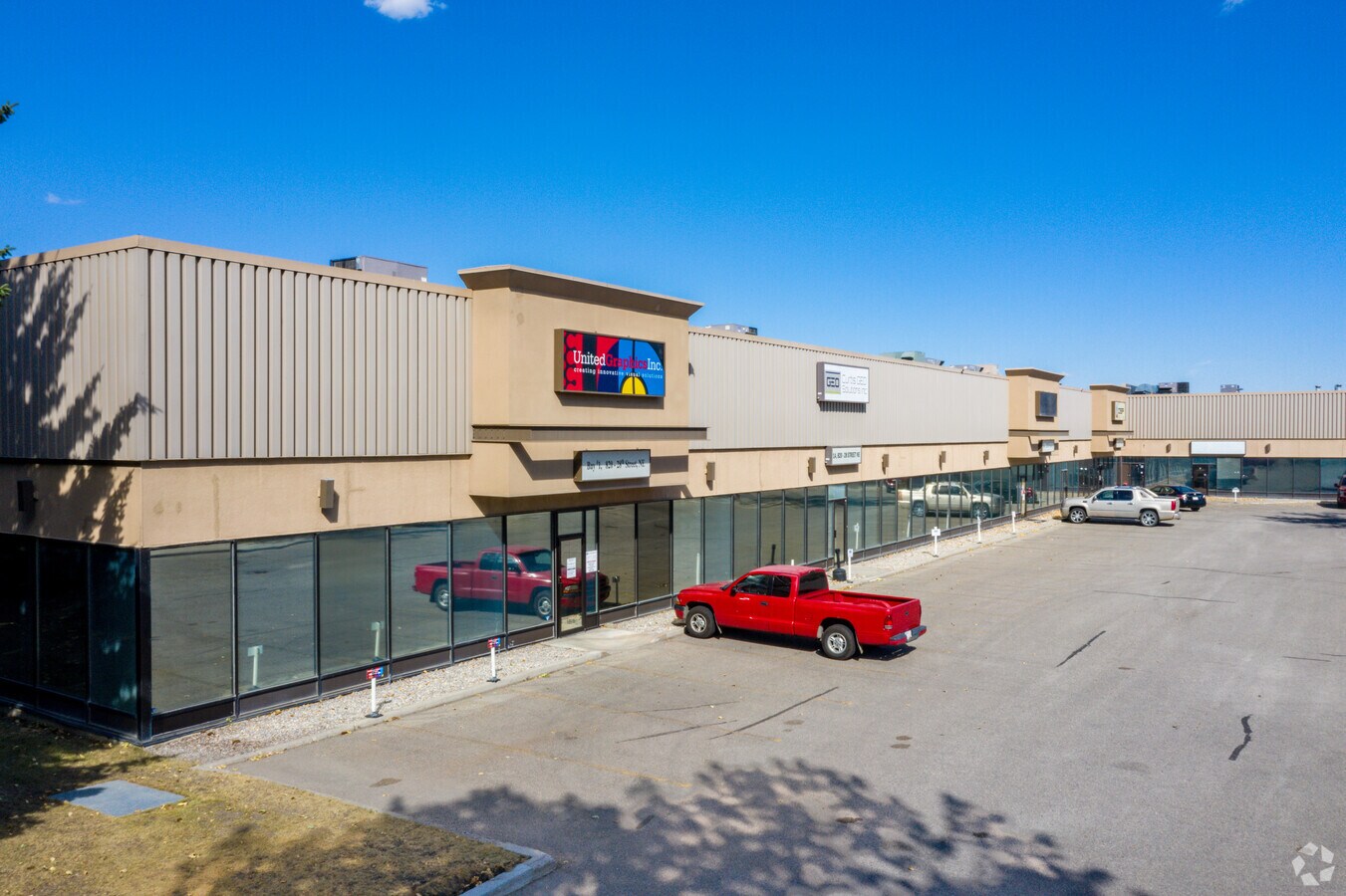 640820 28th St NE, Calgary, AB T2A 6R3