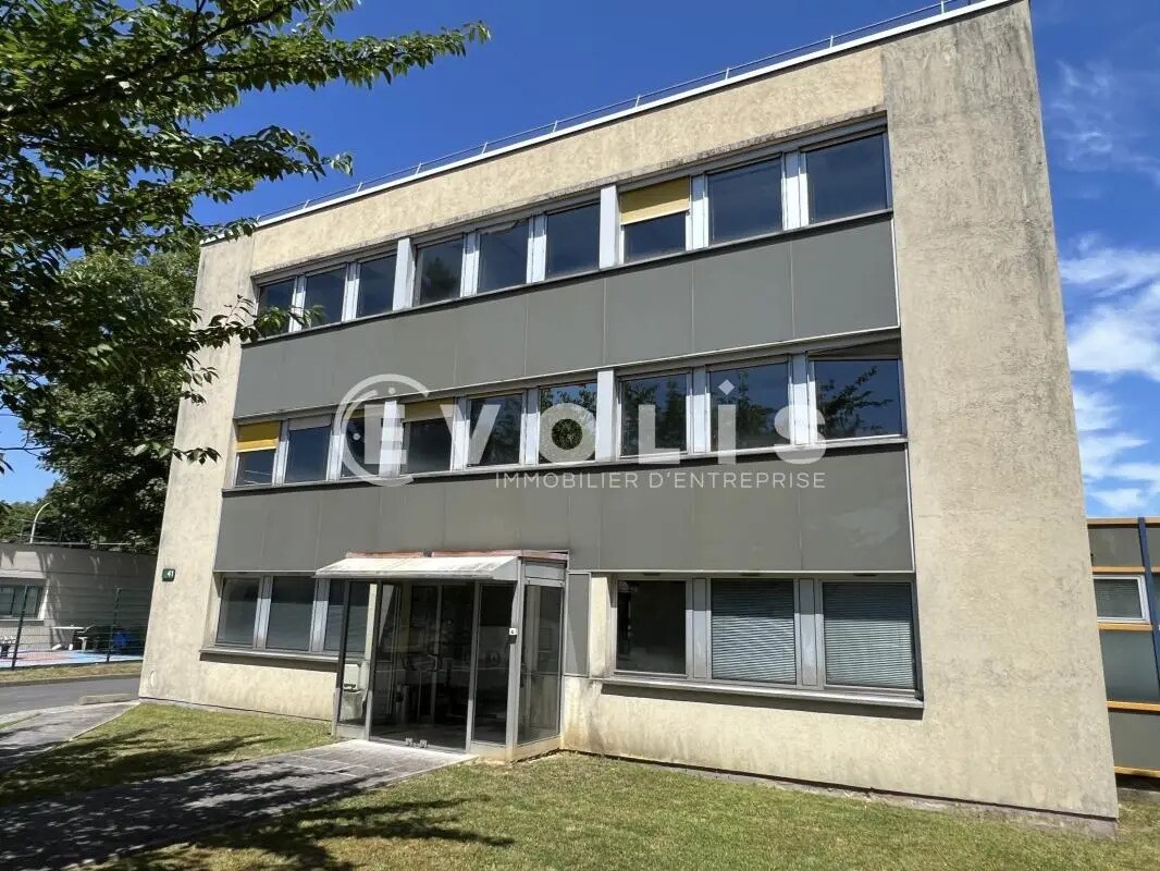 Office in Noisiel for sale Building Photo- Image 1 of 10