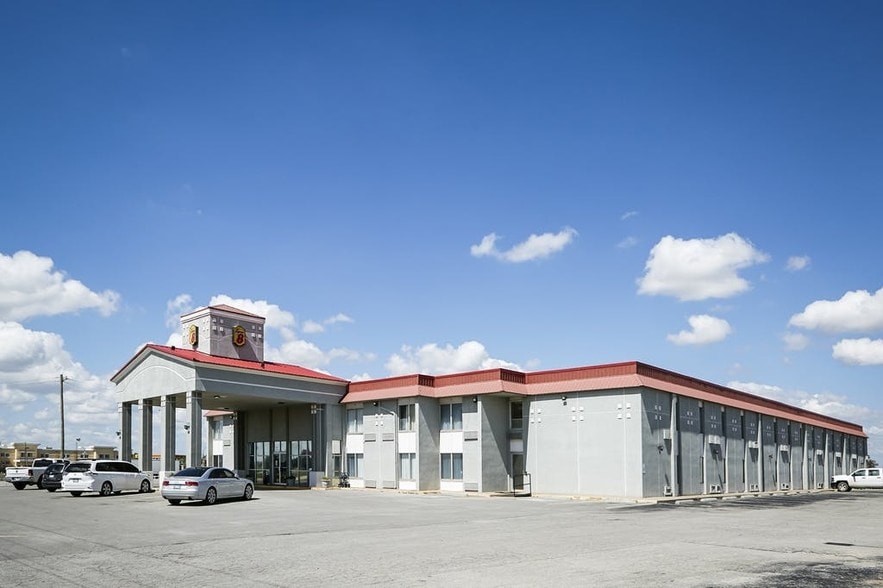 2801 E Highway 66, Elk City, OK for sale - Primary Photo - Image 2 of 23