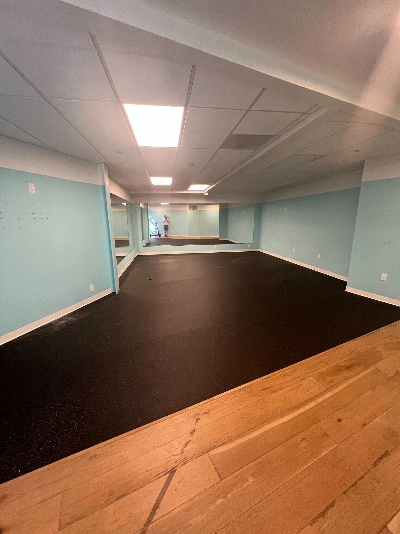 1033 B Ave, Coronado, CA for lease Building Photo- Image 1 of 1