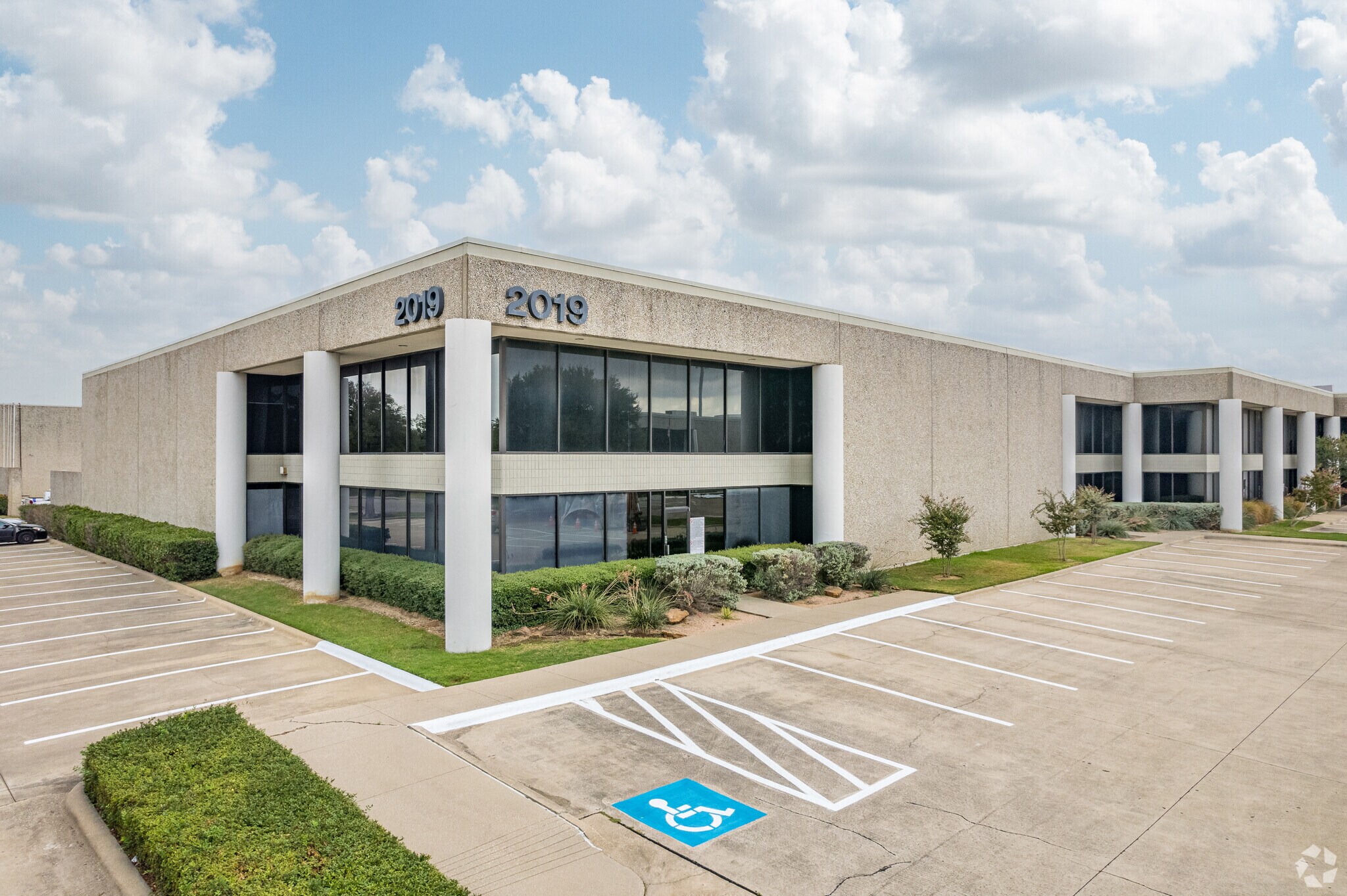 2019 McKenzie Dr, Carrollton, TX for sale Building Photo- Image 1 of 1