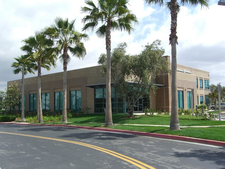 9110 Irvine Center Dr, Irvine, CA for lease - Building Photo - Image 1 of 17