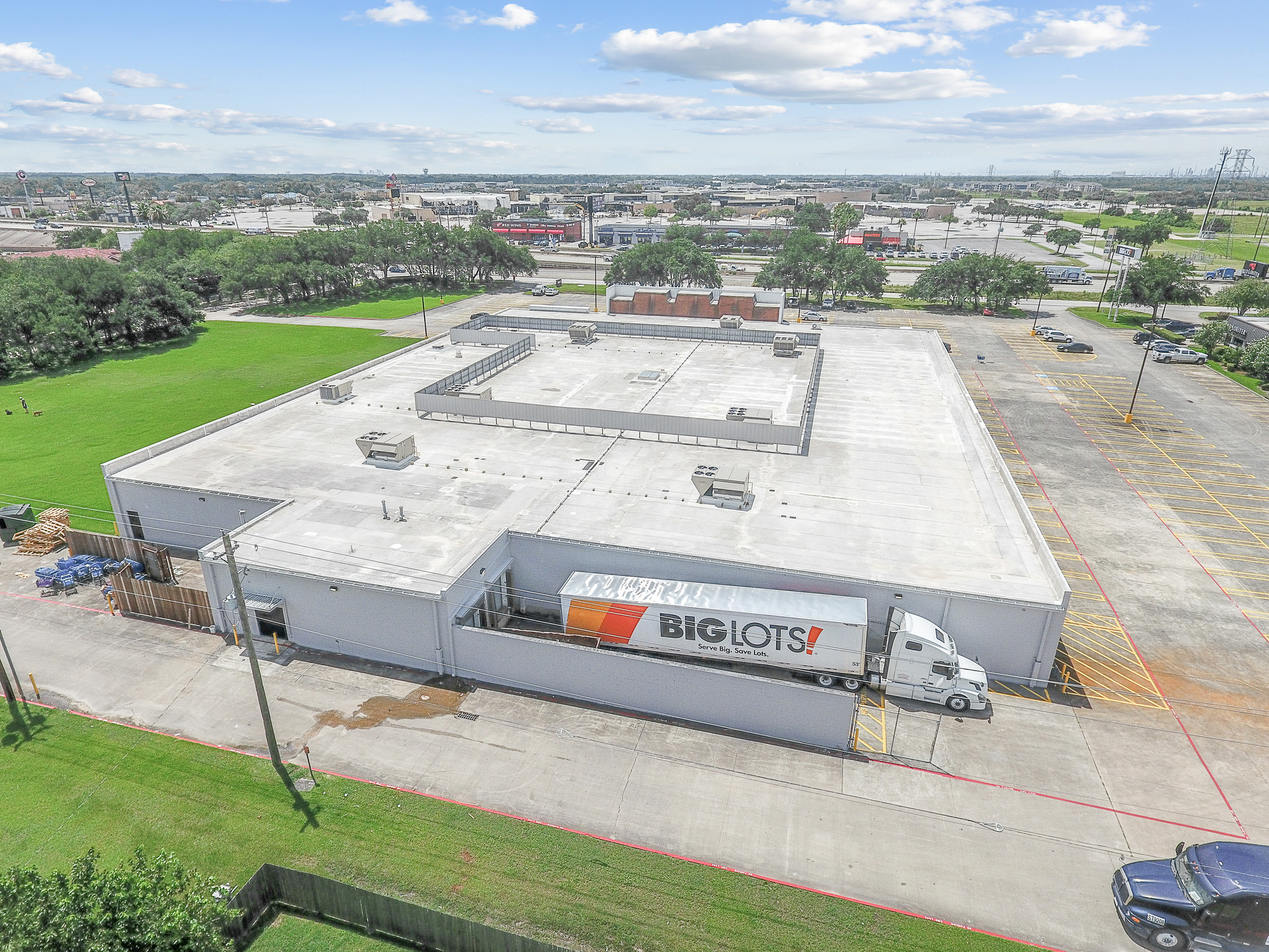 4815 East Fwy, Baytown, TX for sale Building Photo- Image 1 of 1