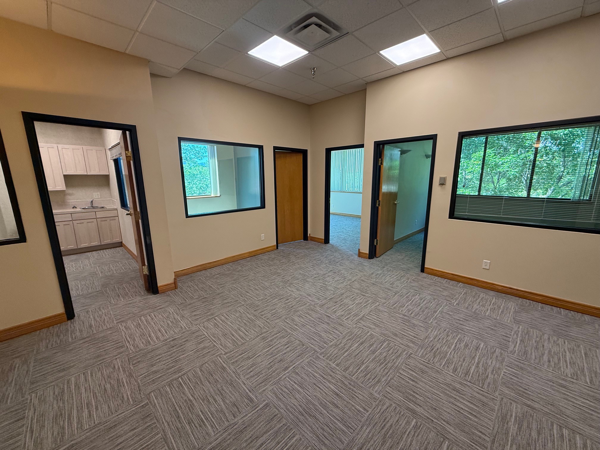 181 W Boardwalk Dr, Fort Collins, CO for lease Interior Photo- Image 1 of 7