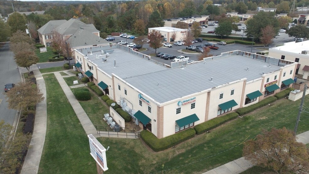 10210 Couloak Dr, Charlotte, NC for sale - Building Photo - Image 3 of 15