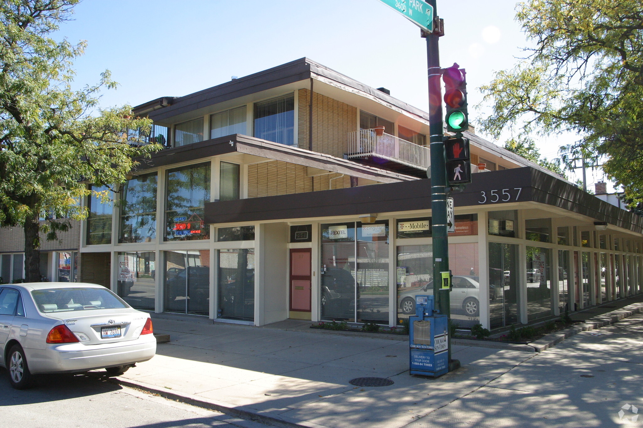 3553-3559 W Peterson Ave, Chicago, IL for lease Building Photo- Image 1 of 9