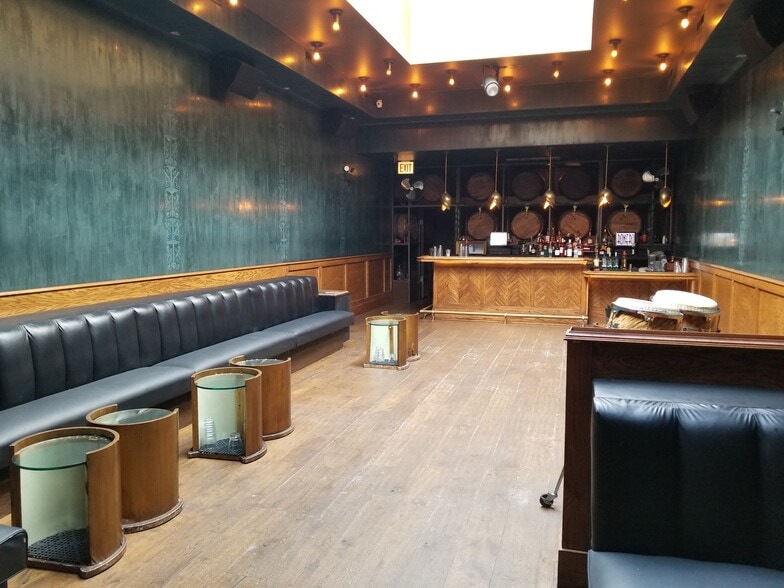 738 W Randolph St, Chicago, IL for sale - Building Photo - Image 3 of 13