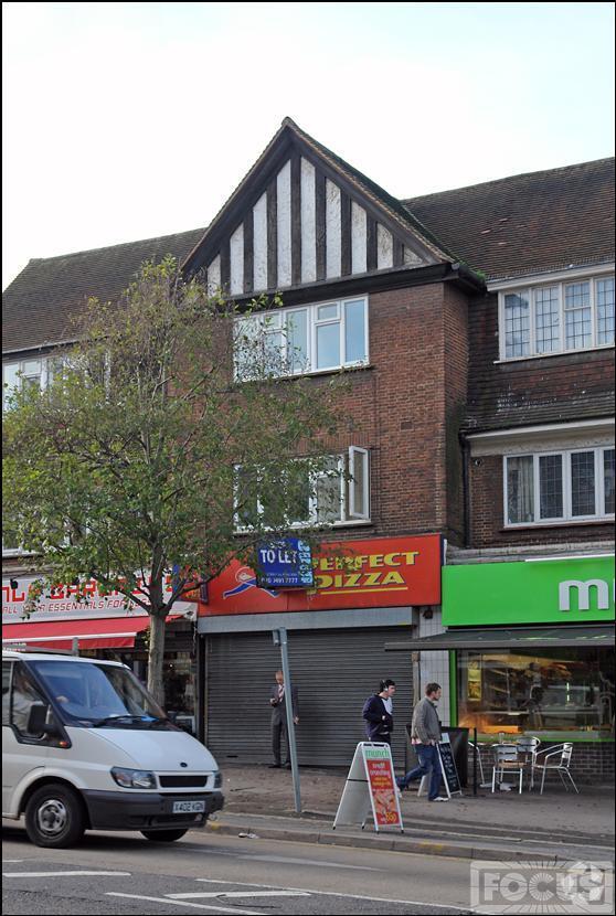 66 Woodcote Rd, Wallington for sale Primary Photo- Image 1 of 1