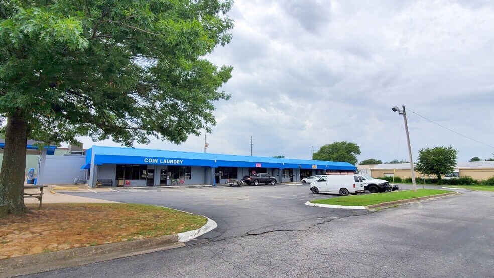 112 N 13th St, Rogers, AR for sale - Building Photo - Image 1 of 1