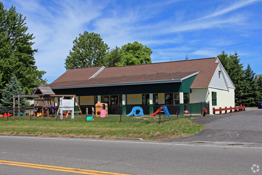 2827 Cold Springs Rd, Baldwinsville, NY for sale - Primary Photo - Image 1 of 12