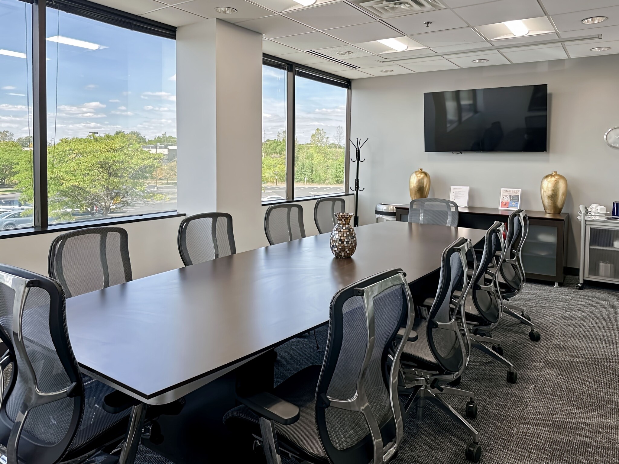 10475 Crosspoint Blvd, Indianapolis, IN for lease Interior Photo- Image 1 of 14