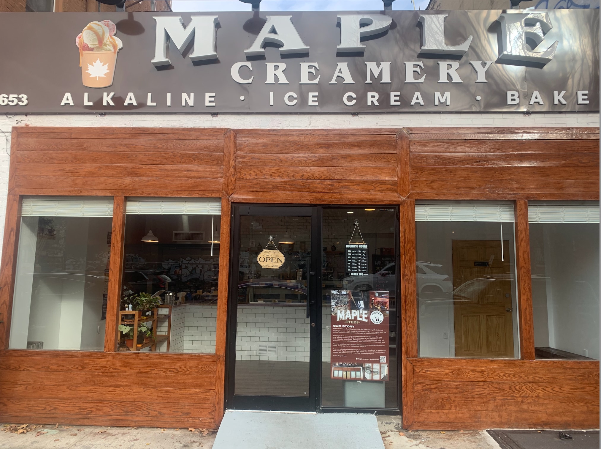 653 Sterling Pl, Brooklyn, NY for lease Building Photo- Image 1 of 10