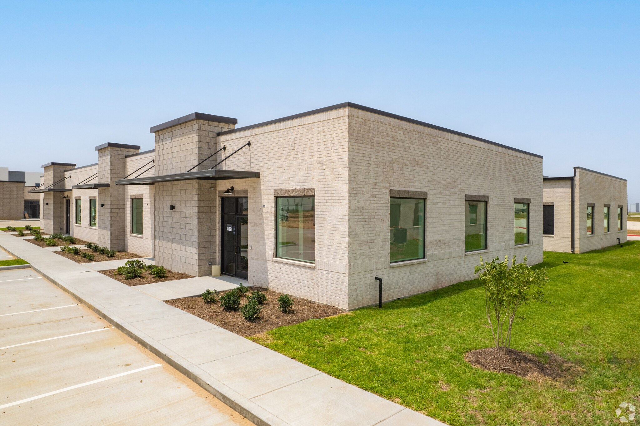 30625 Kingsland Blvd, Brookshire, TX for lease Building Photo- Image 1 of 43
