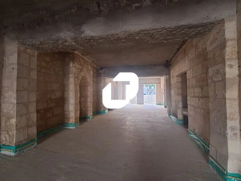 Office in Bordeaux for sale - Interior Photo - Image 3 of 6